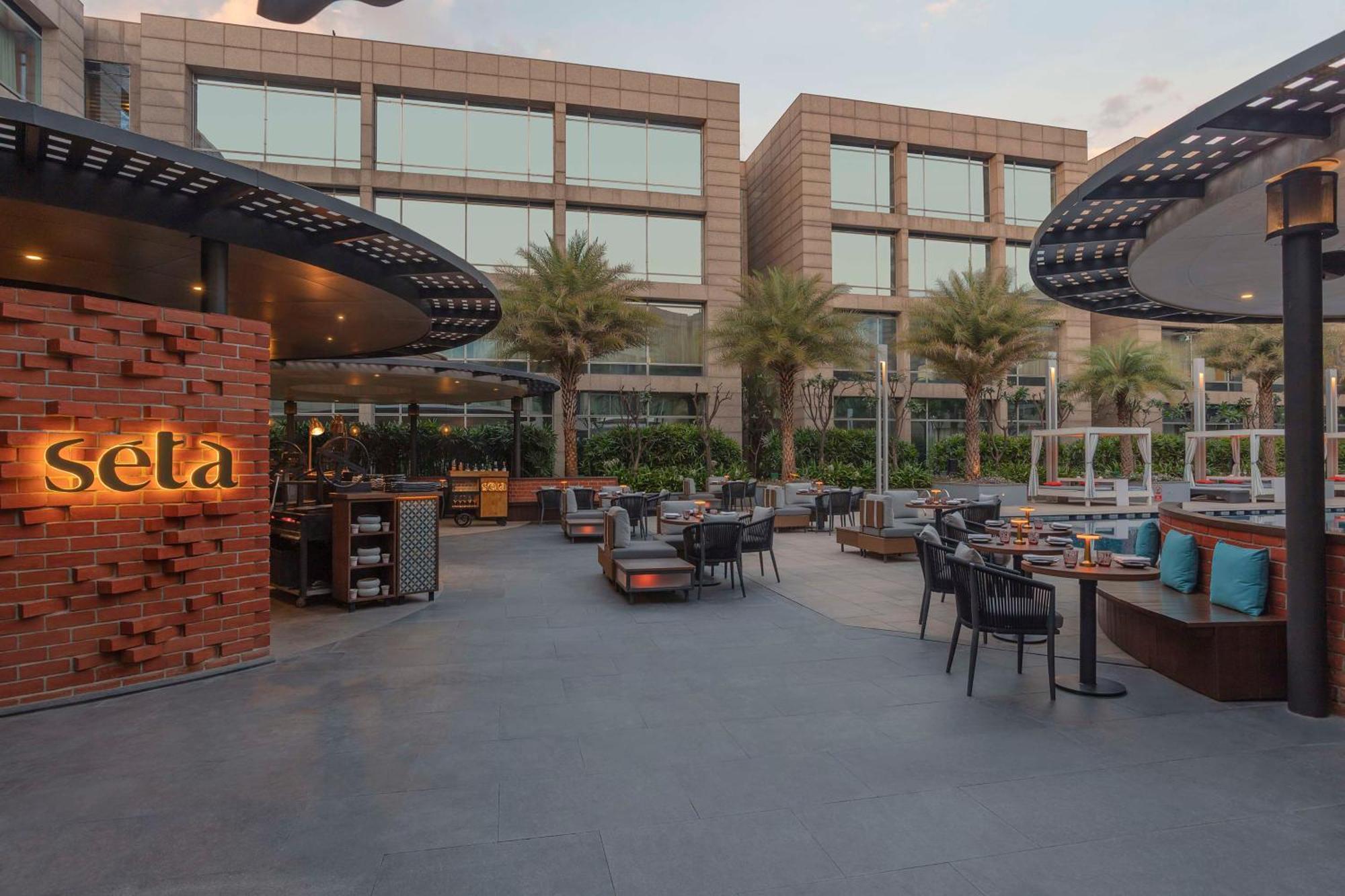 Hilton Embassy Golflinks होटल Bangalore